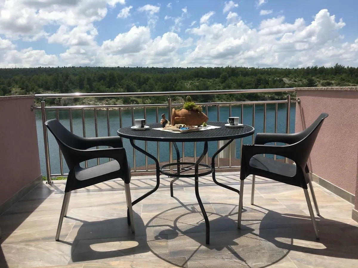 Dama Apartment Obrovac Croatia
